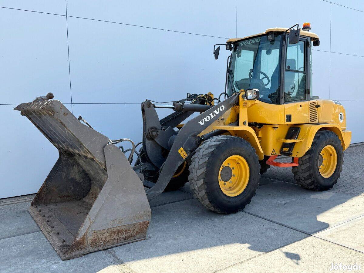 Volvo L30G / 2969 üzemóra / Lízing 20%-tól