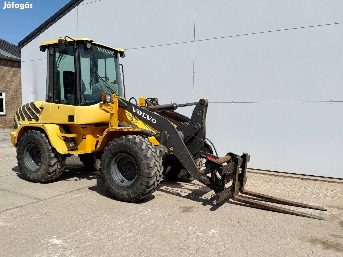 Volvo L35B / 6.866 üzemóra / Lízing 20%-tól