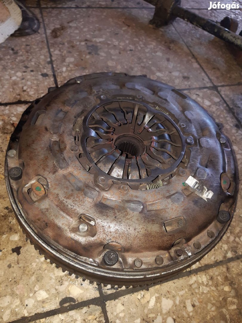 Volvo S40 04-12 Kuplung Szett + Kettőstömegű Lendkerék