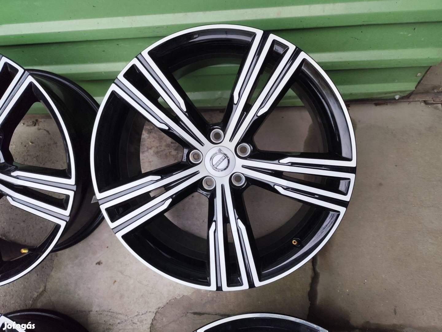Volvo S40 S60 V60 xc40 XC60 gyári alufelni 5x108 19"