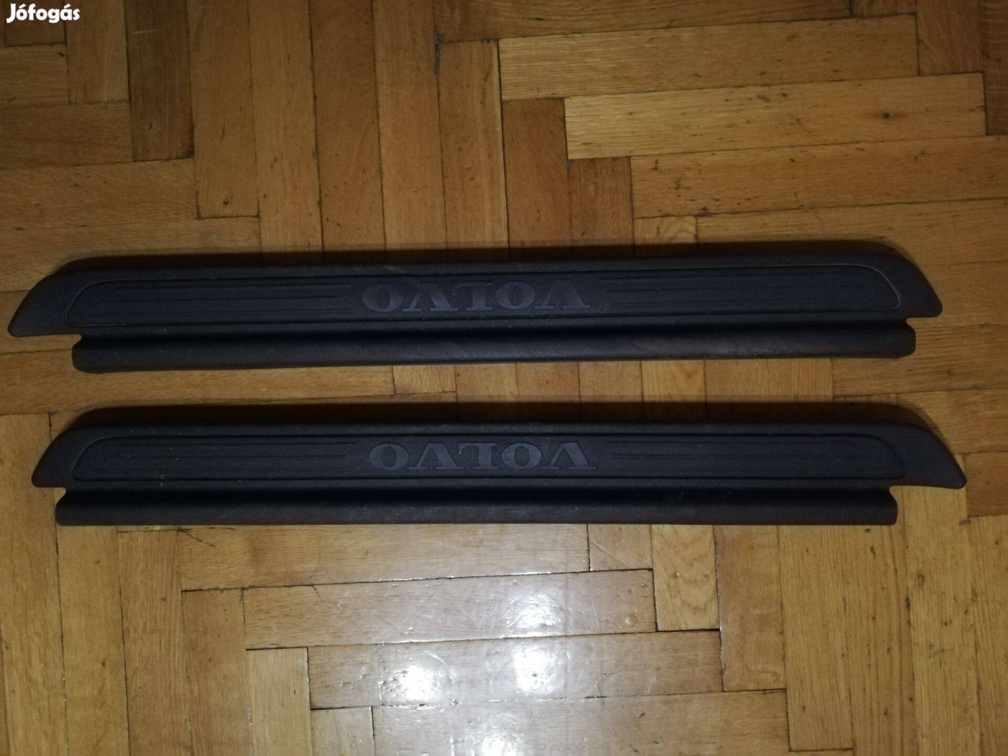 Volvo S40/V40 küszöb díszléc pár