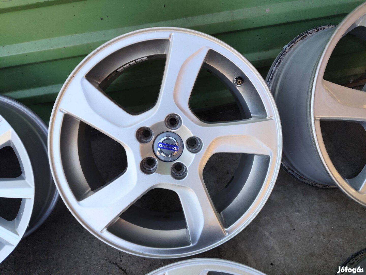 Volvo S40 V70 S60 V60 gyári alufelni 5x108 17"
