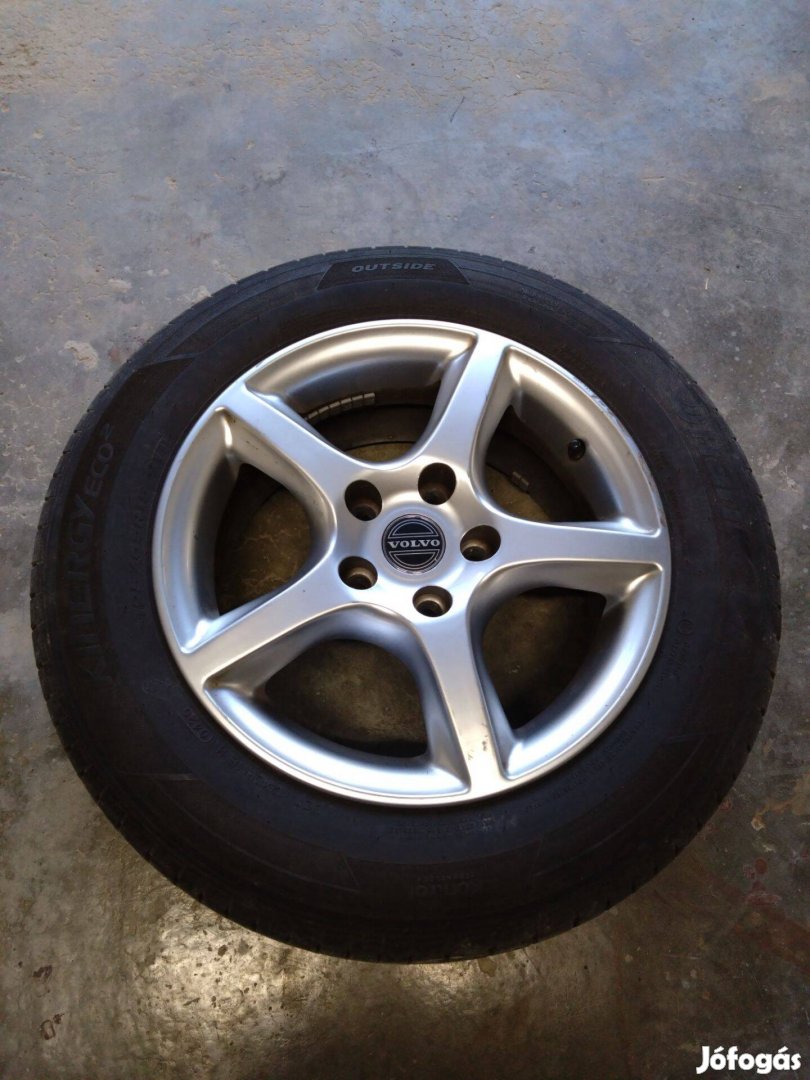 Volvo S40 gyári alufelni szett nyári gumival