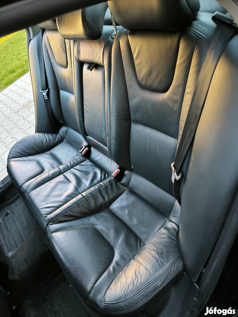 Volvo S60 2013 fekete bőr ülések 