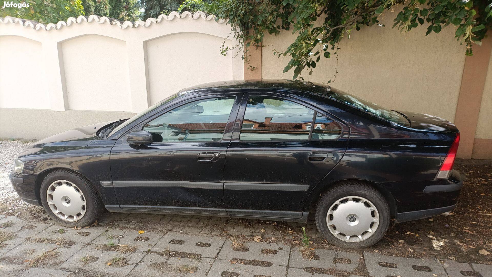 Volvo S60 2,4 benzines személyautó