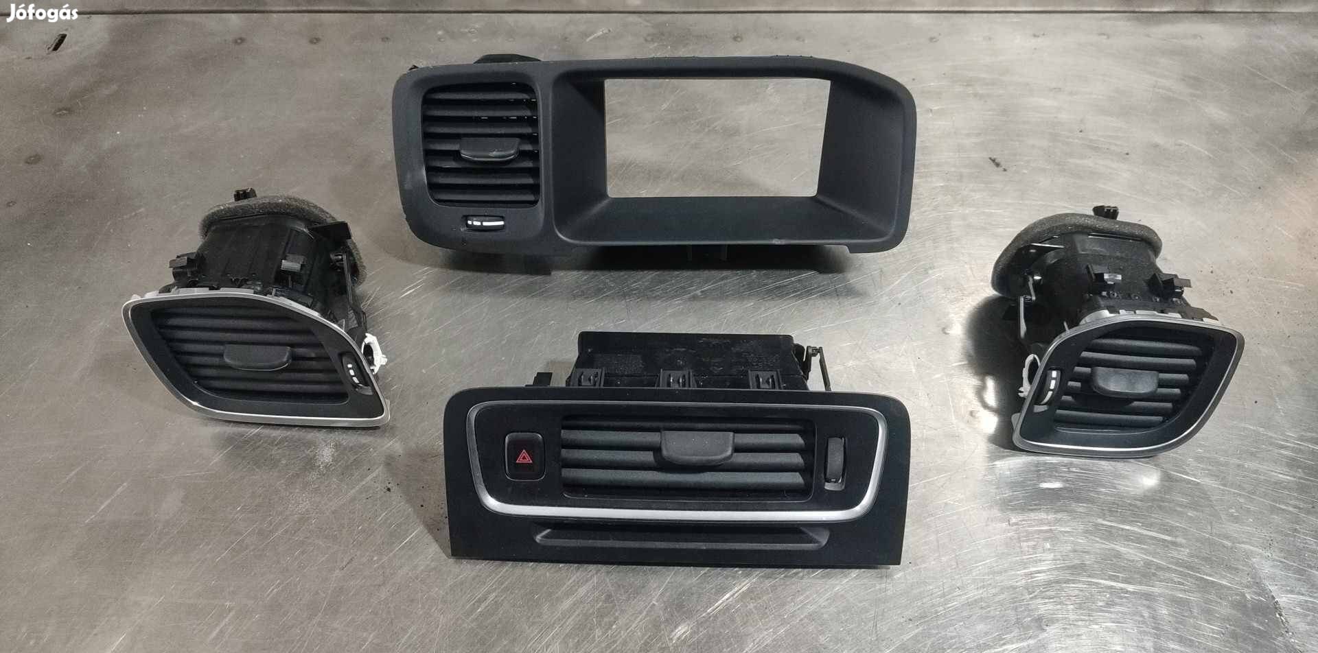 Volvo S60 II 2 MK2 Légbefúvó rostély