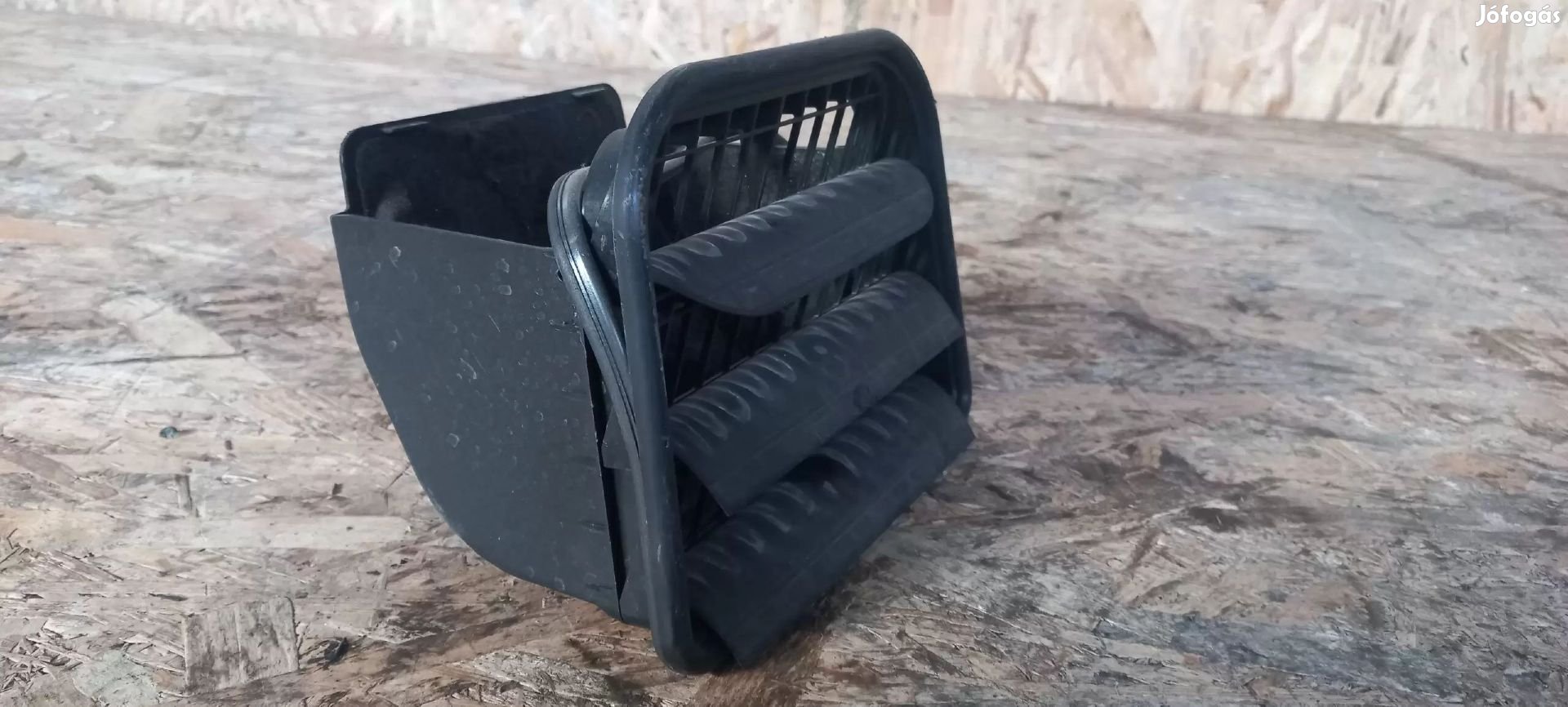 Volvo S60 S80 V70 98- Hátsó lökhárító csomagtér szellőző