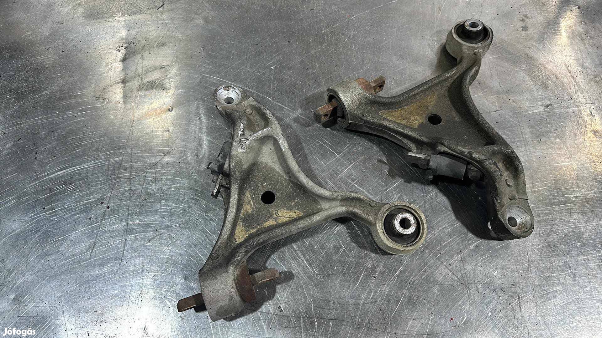 Volvo S60 V70 II 2 Mk2 Lengőkar elsö