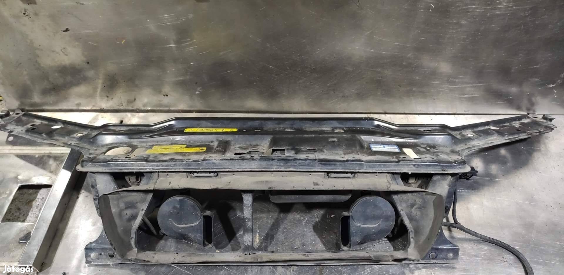 Volvo S60 V70 II 2 Mk2 Zárhíd takaró műanyag