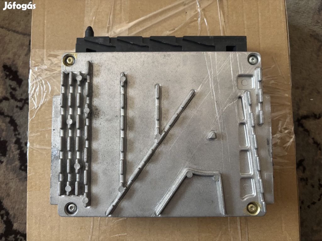 Volvo S60 V70 XC90 I 2.4 D5 motorvezérlő ECU 30646978A
