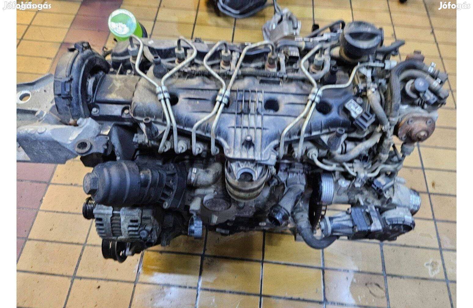 Volvo S60, V60, V70, S80 komplett motor hengerfejjel, D5204T7 motorkód