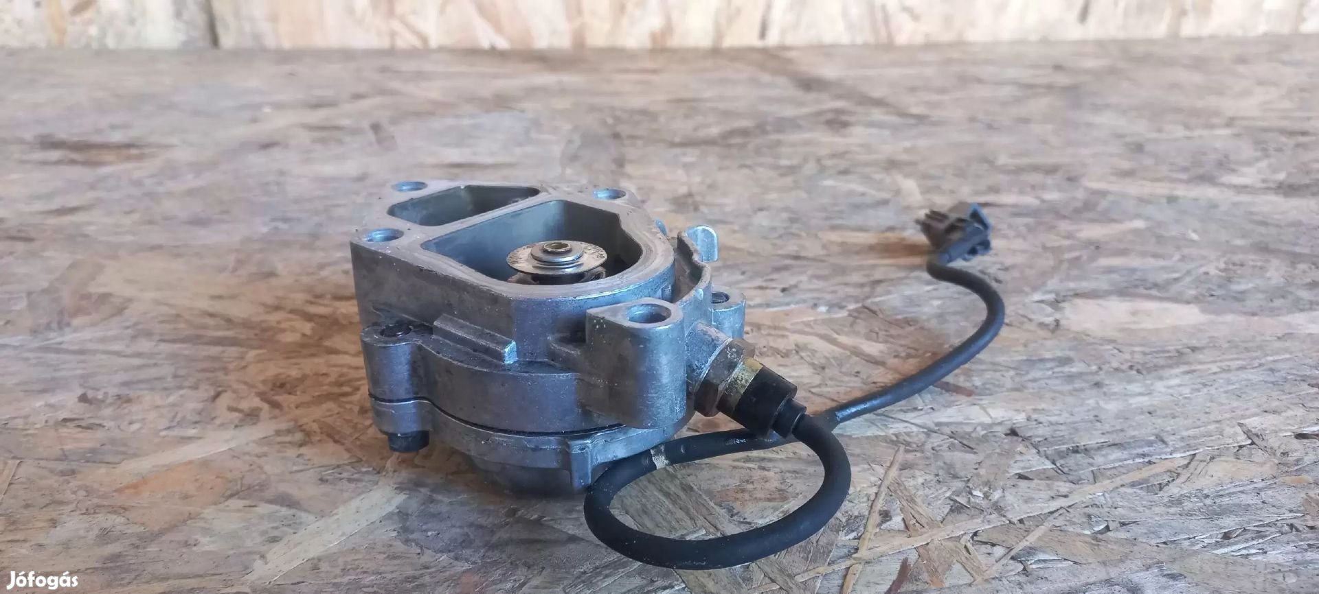 Volvo S80 2.8 T6 98- Termosztát ház 1911