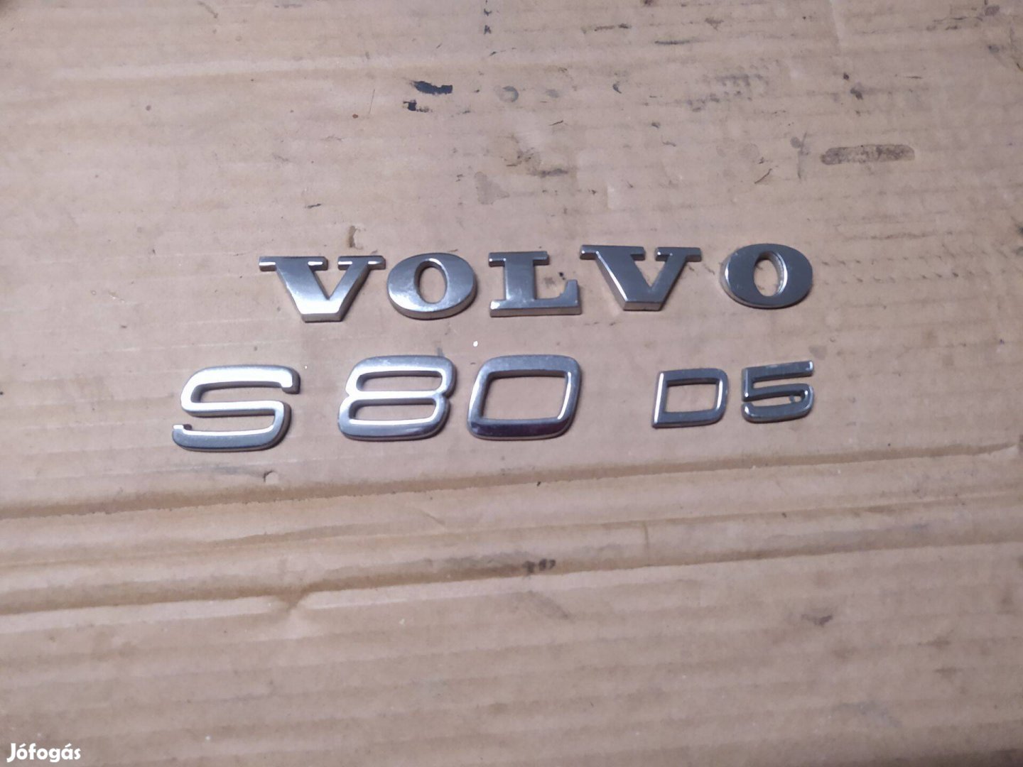 Volvo S80 csomagtérajtóra gyári felirat eladó!