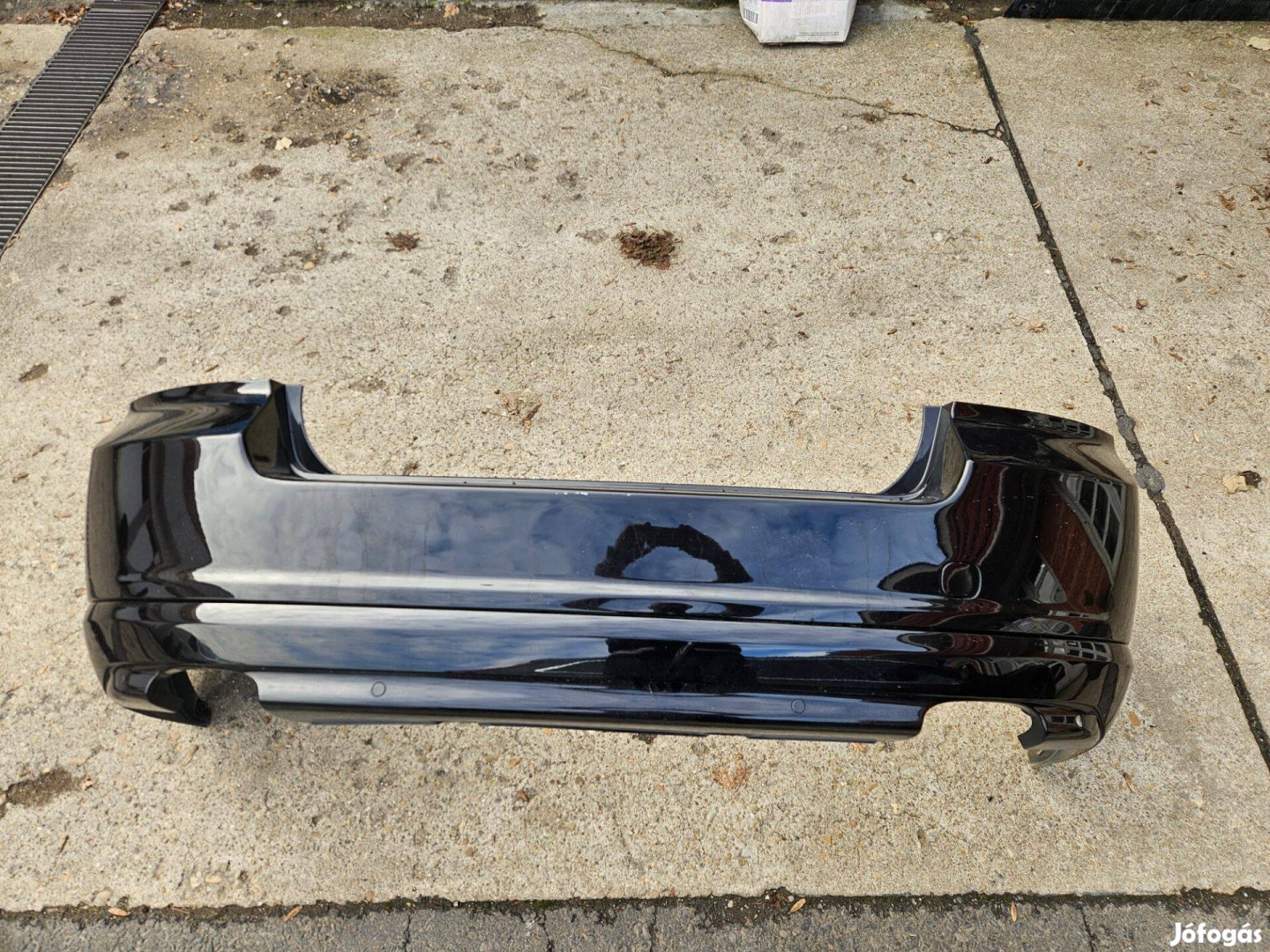 Volvo S80 komplett hátsó lökhárító radarokkal, vezetékkel egyben!