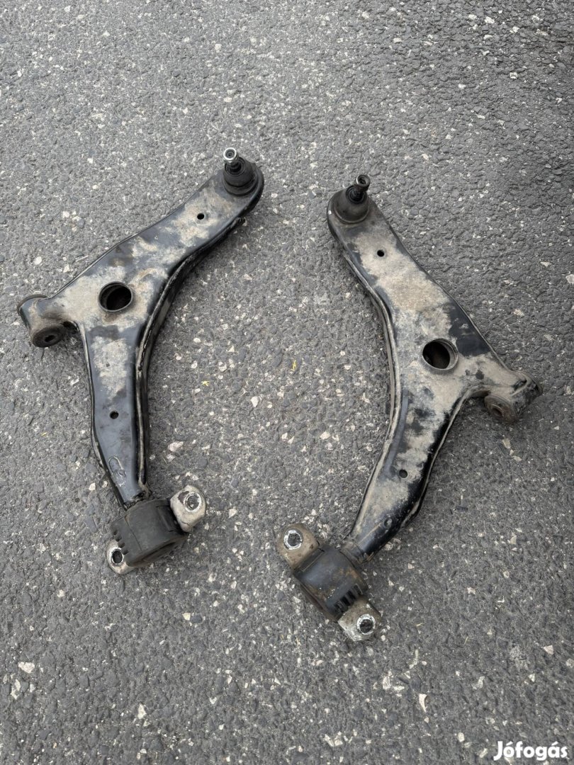 Volvo V40 2001 Febi lengőkarok