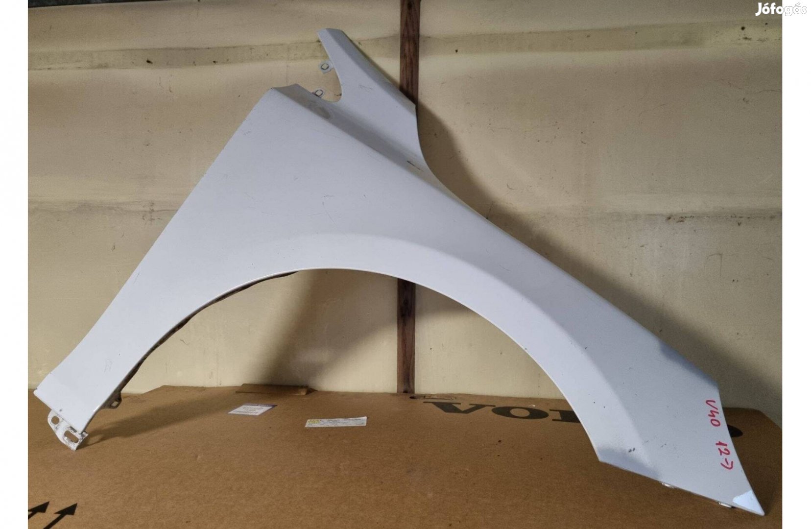 Volvo V40 2012- jobb első sárvédő