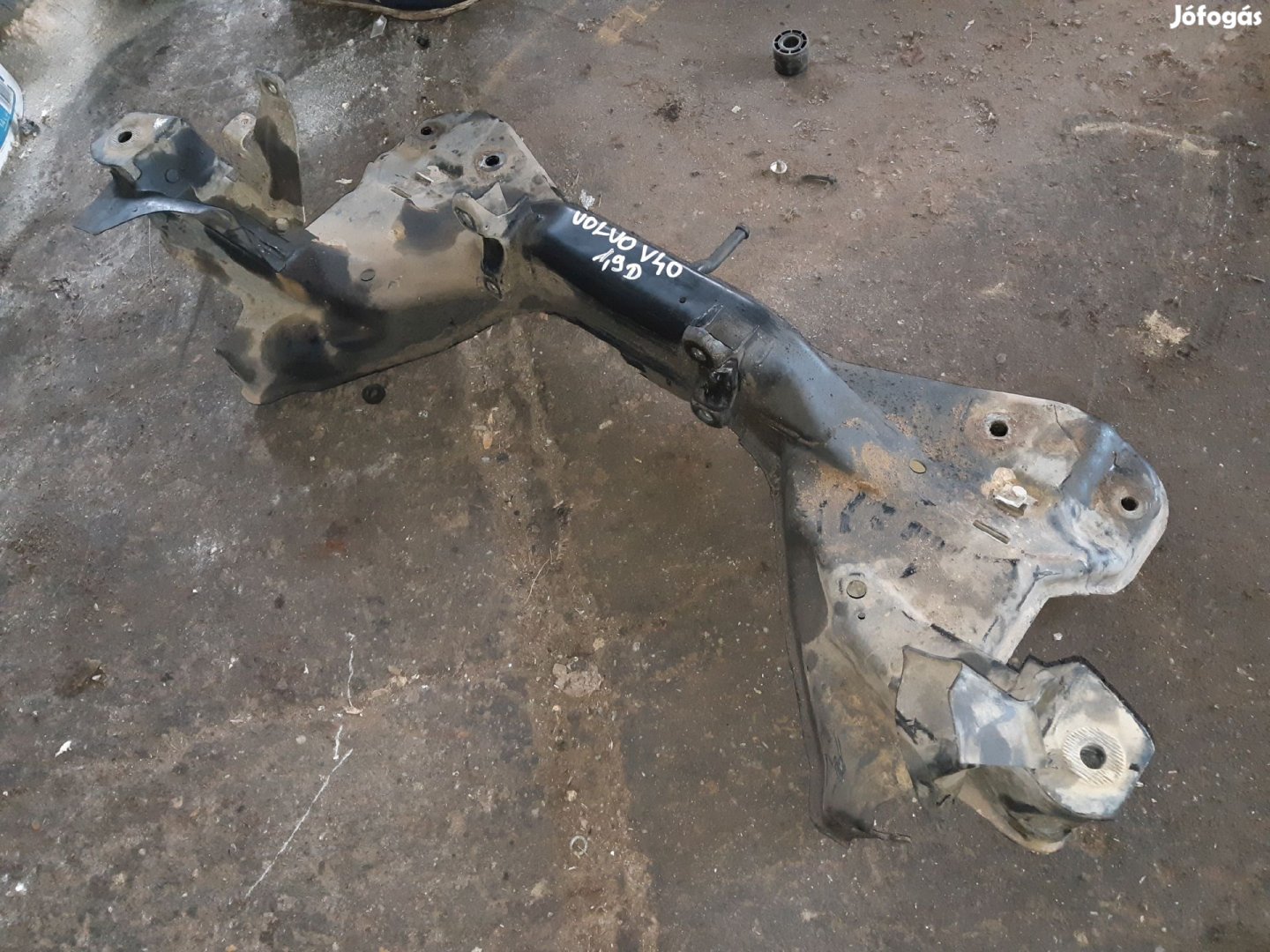 Volvo V40 Első Bölcső