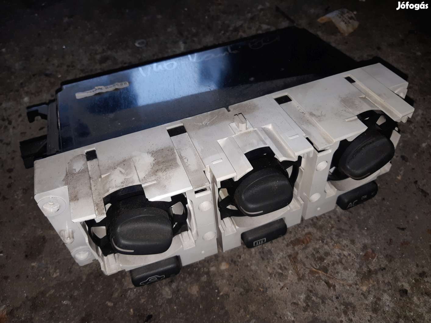 Volvo V40 Fűtéskapcsoló