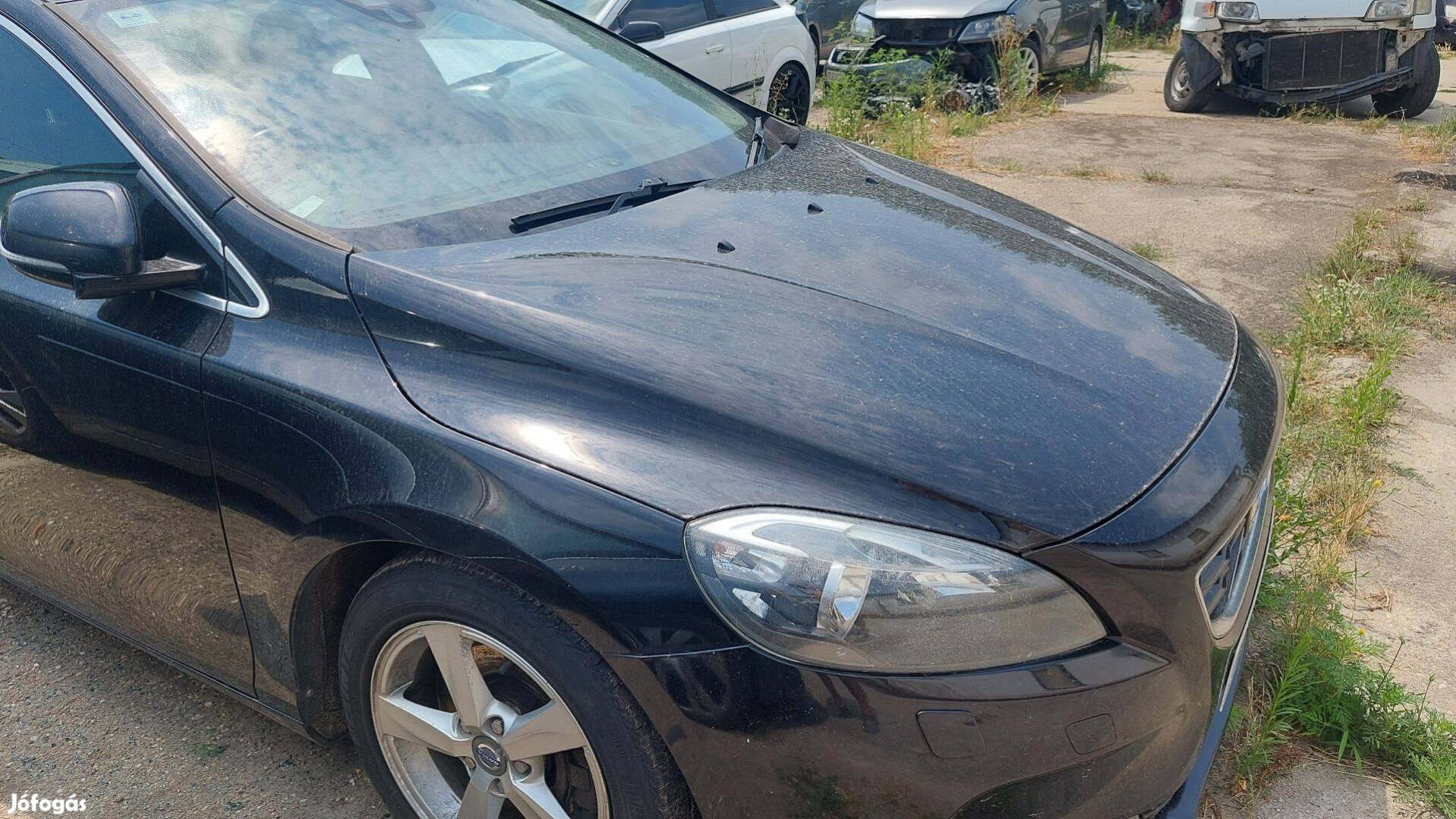 Volvo V40 gyári,bontott alkatrészek eladók