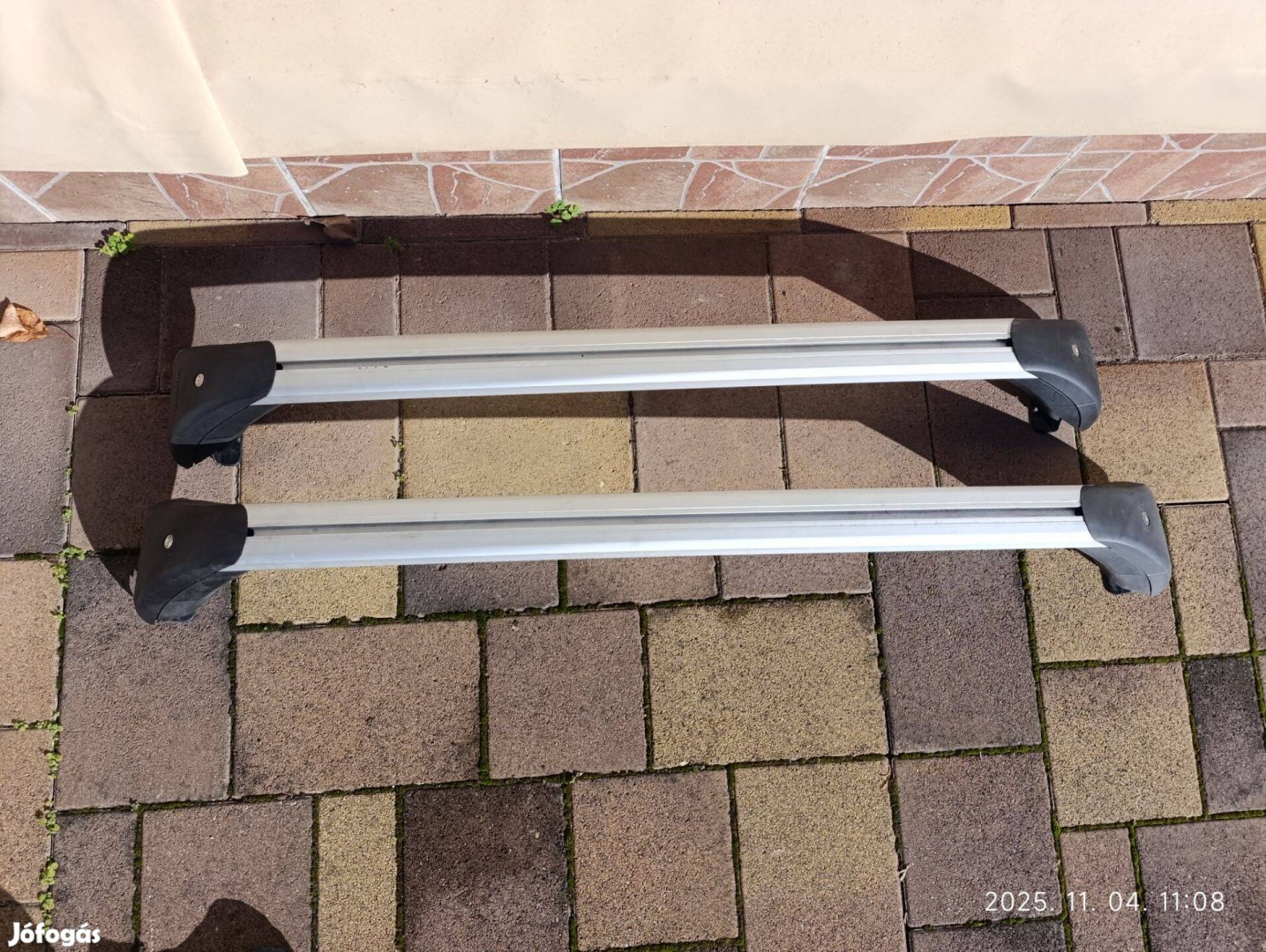 Volvo V40 gyári tetőcsomagtartó