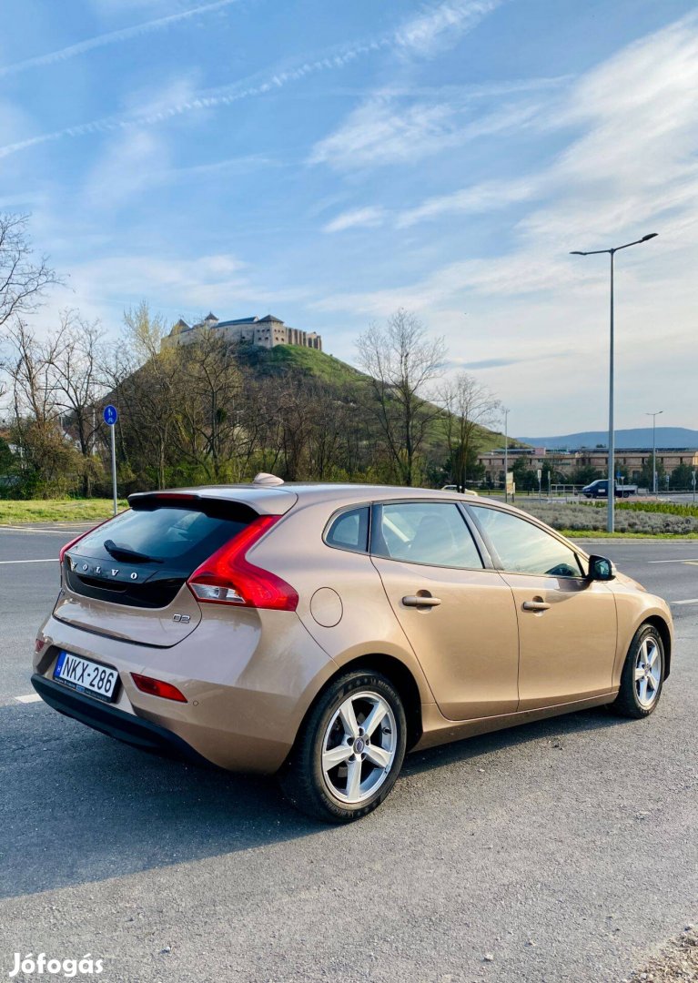 Volvo V40 kitűnő állapotban eladó