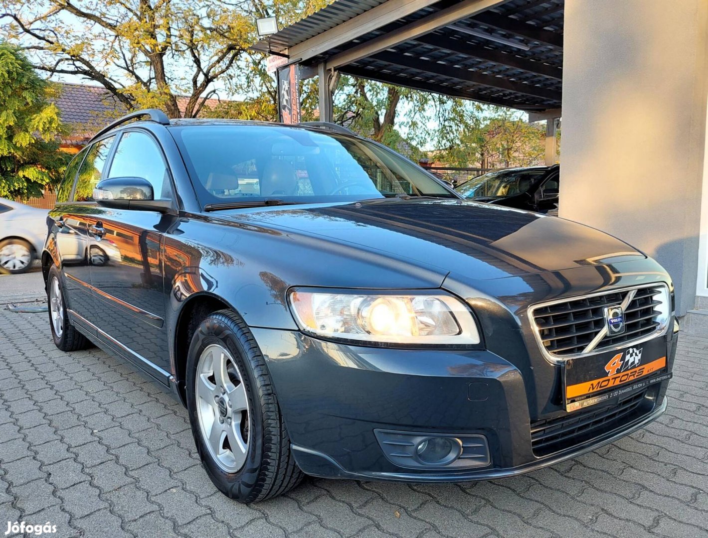 Volvo V50 1.6 D Momentum DUAL Digitklíma. Vezet...