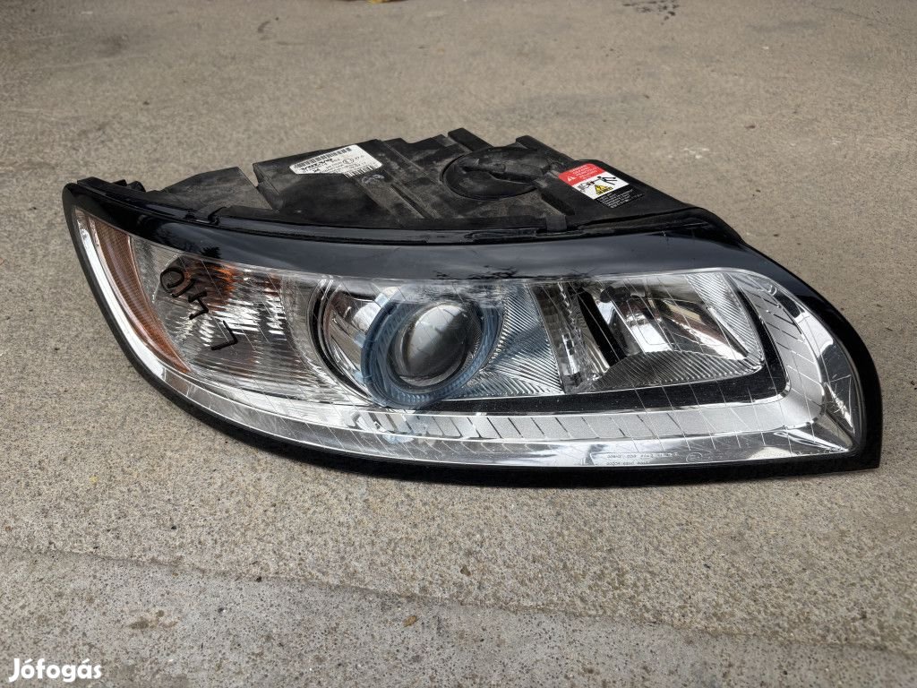 Volvo V50 jobb oldali fényszóró 31299614