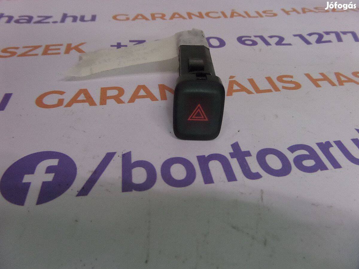 Volvo V60 Eladó bontott gyári elakadás jelző gomb jó állapotban