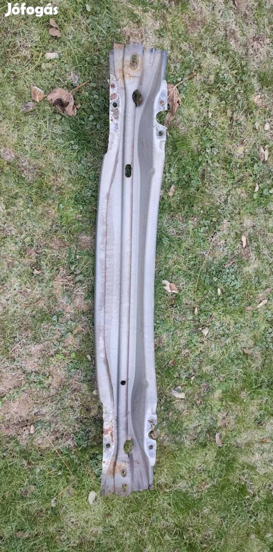 Volvo V60 Keresztmerevítő hátso