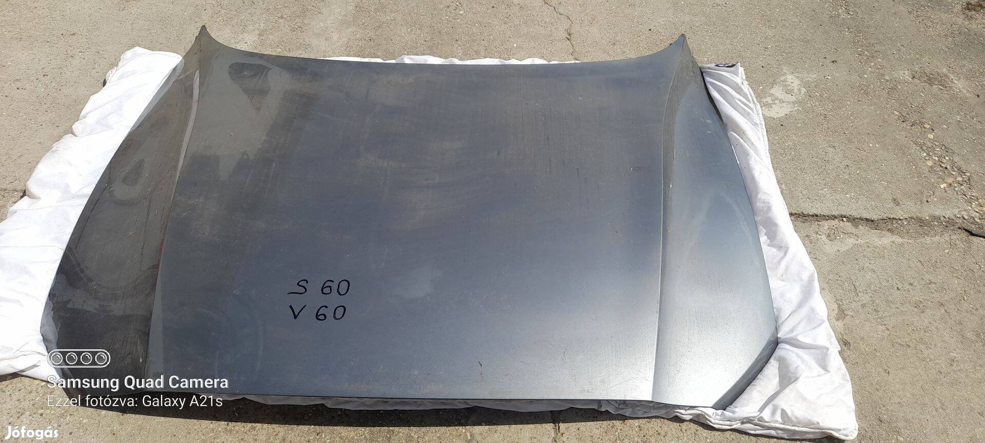 Volvo V60 s60 motorháztető és más alkatrészek eladók