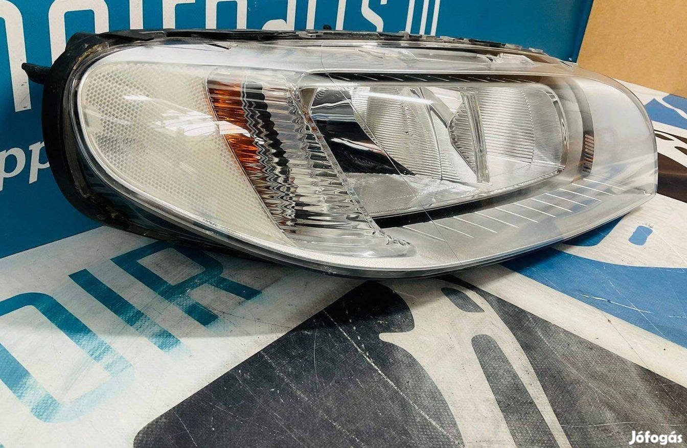 Volvo V70 XC70 jobb első fényszóró lámpa