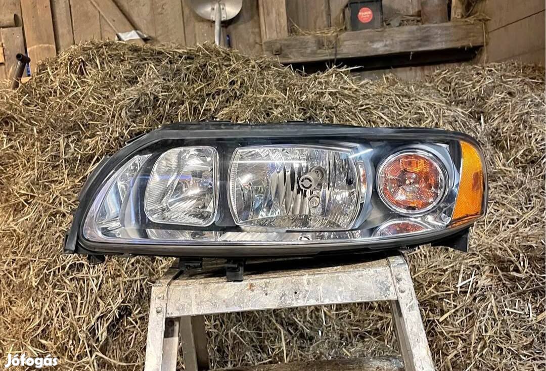 Volvo V70 / XC70 gyári balos fényszóró 2001-2007ig