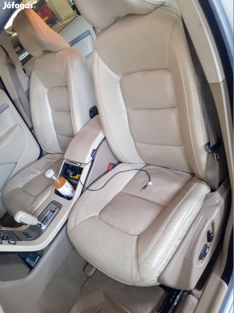 Volvo V70 xc70 2008-tól motoros fűthető hűthető vaj bőr ülés szett