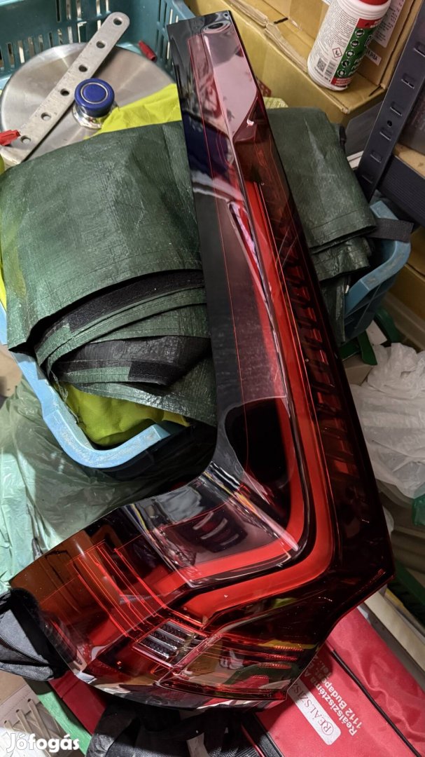 Volvo V90 2023 hátsó lámpa