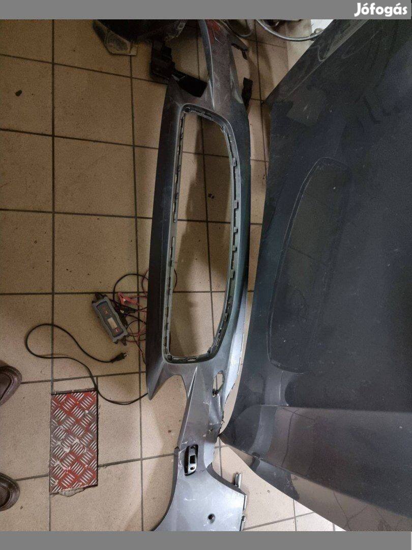 Volvo V 90 vagy S 90 sérült Első Lökhárító eladó