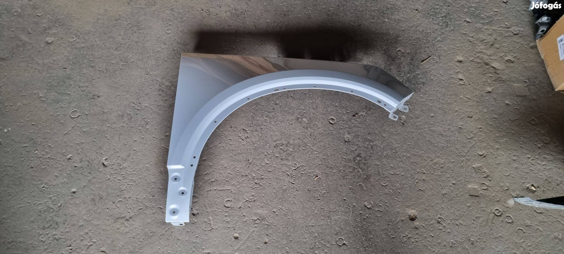 Volvo XC40 17- Jobb első sárvédő 31457584