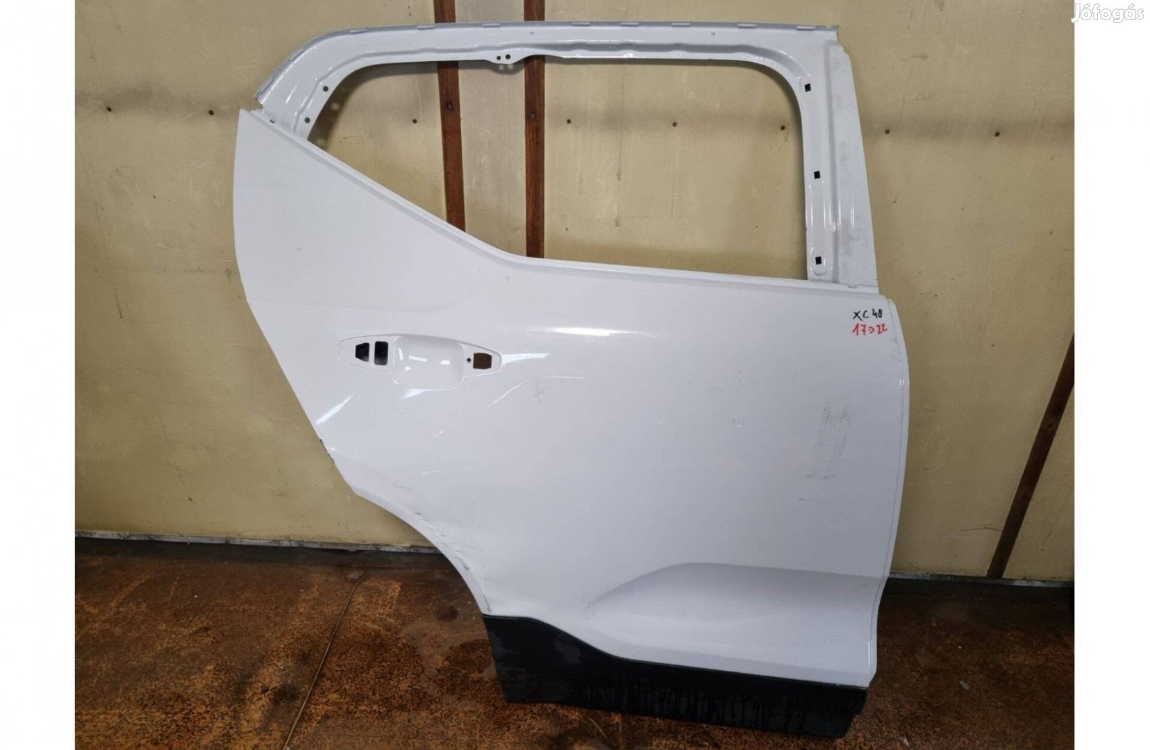 Volvo XC40 2017-2022 jobb hátsó ajtó