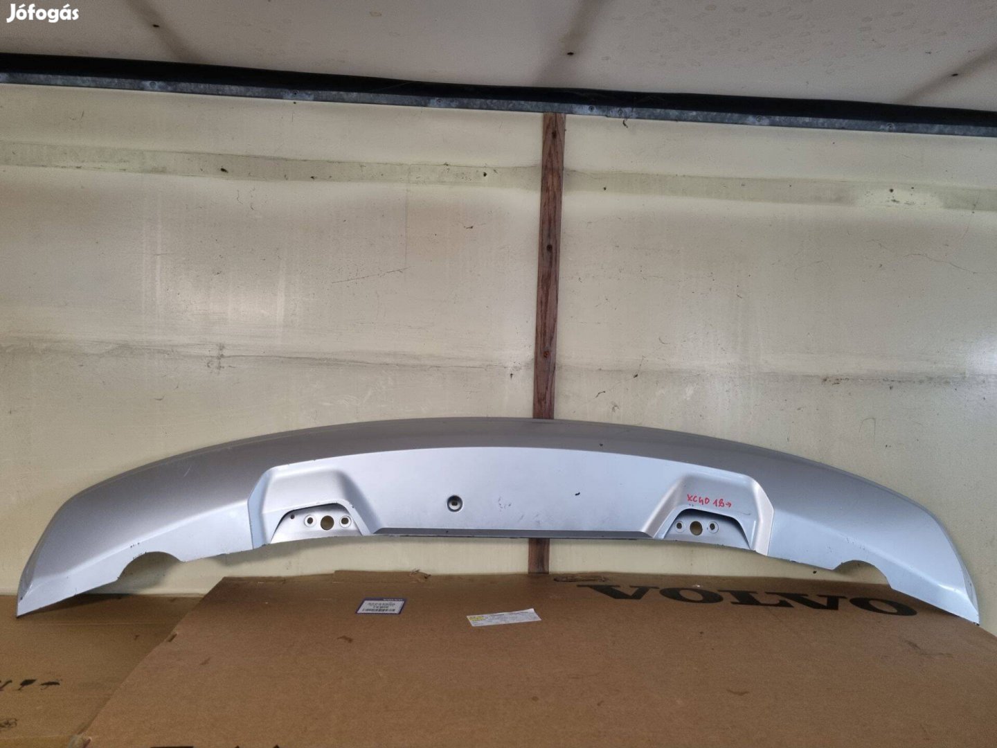 Volvo XC40 2017- hátsó lökhárító toldat diffúzor 30747808