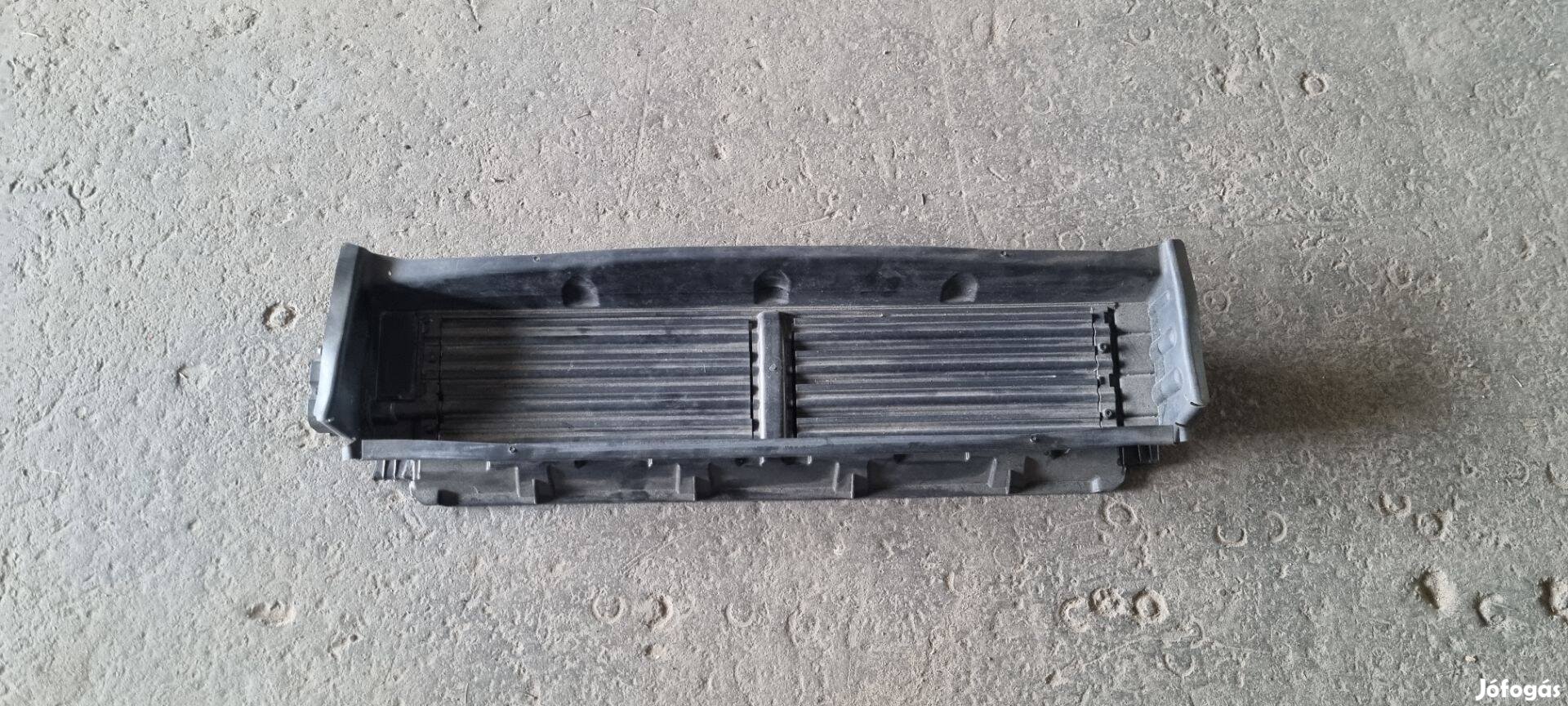 Volvo XC60 18- Légterelő zsalu aktív hűtőrács 32244782