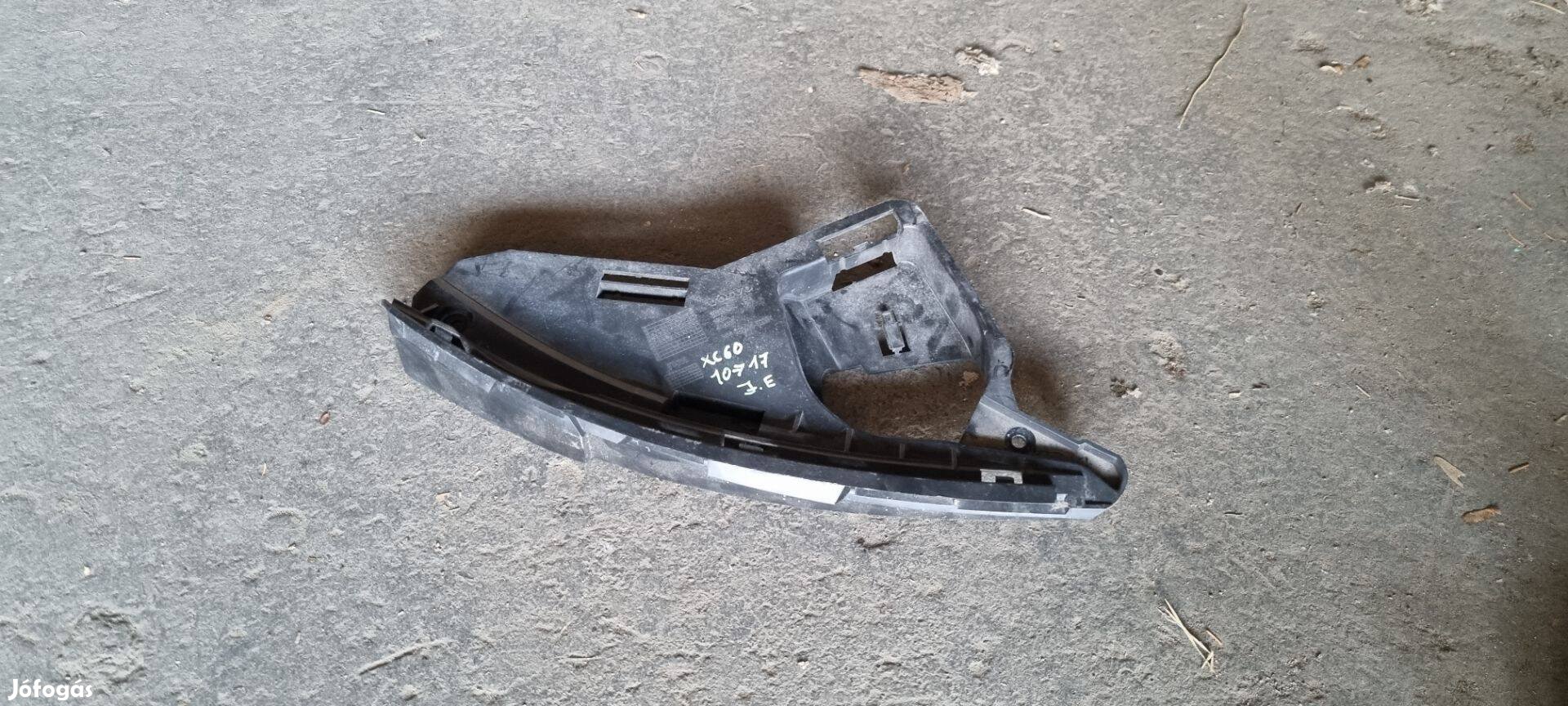 Volvo XC60 2008- Jobb első lökhárító tartó konzol 30763434