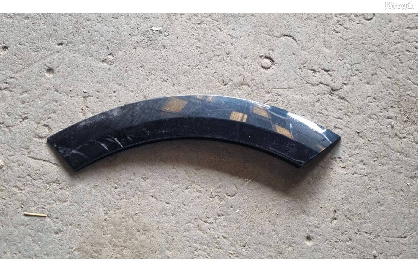 Volvo XC60 2017- Bal hátsó kerékív díszléc 31650207