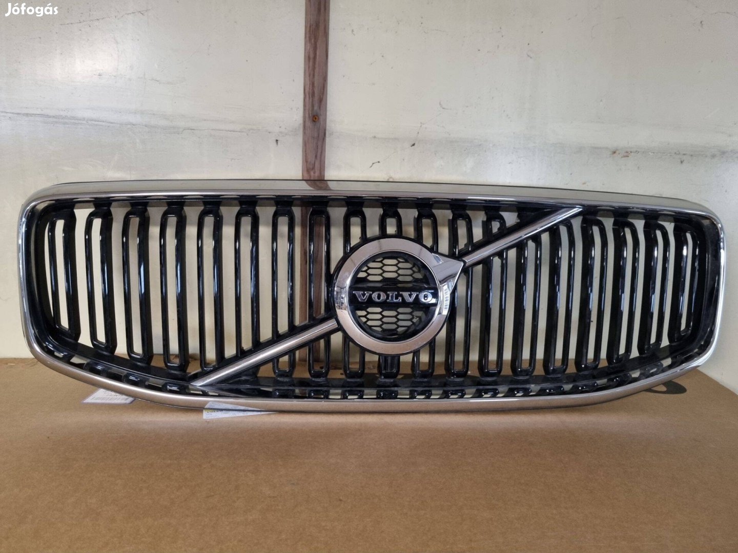 Volvo XC60 2018- díszrács