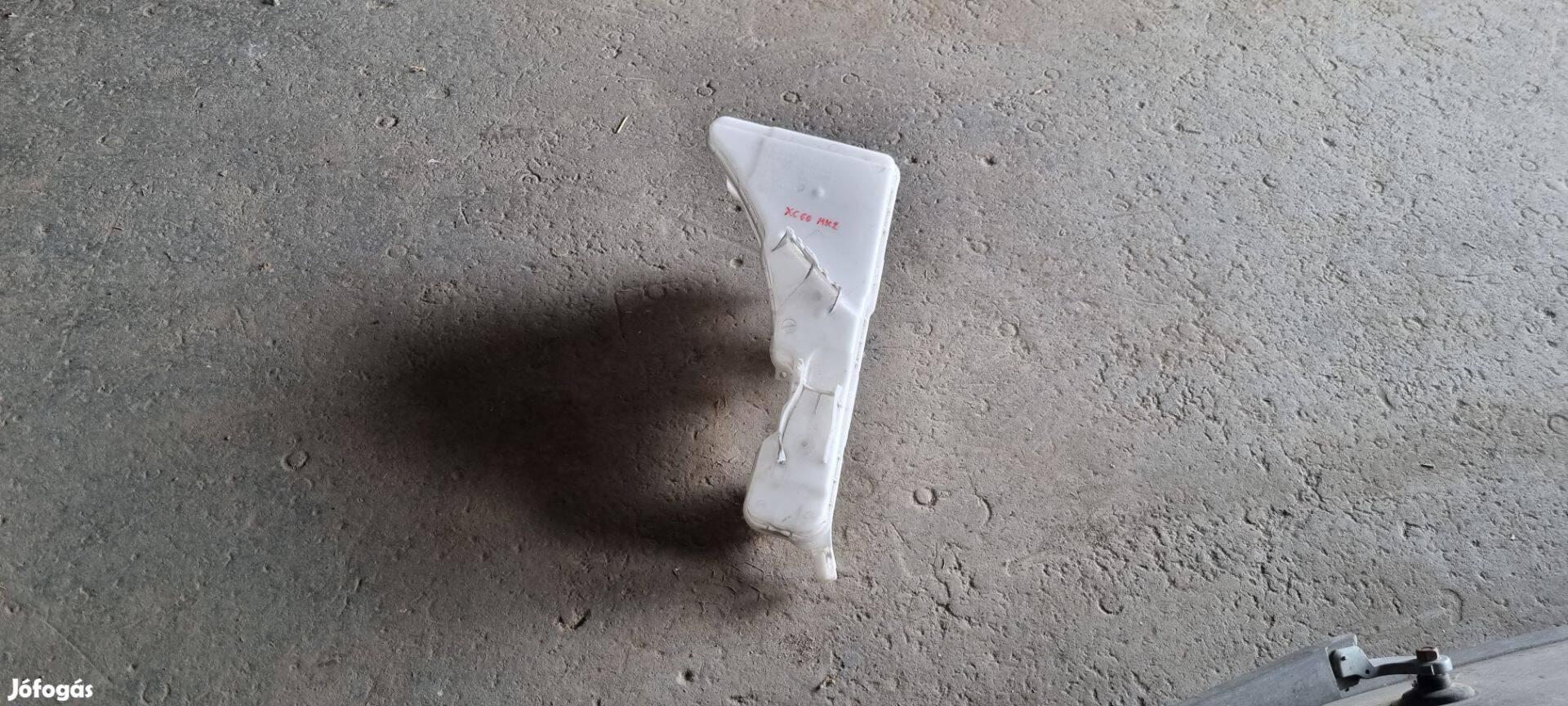 Volvo XC60 II 2017- Ablakmosó tartály 31699968