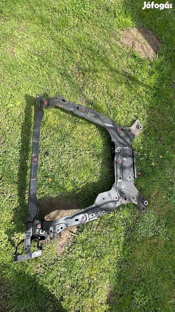 Volvo XC70 III 3 MK3 motor tartó bölcső