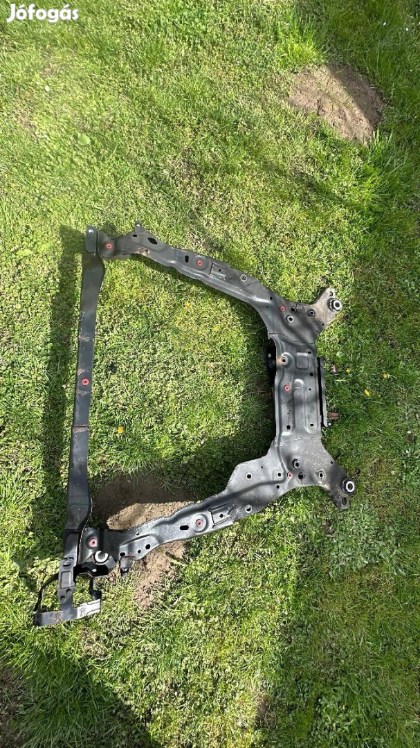 Volvo XC70 III 3 MK3 motor tartó bölcső
