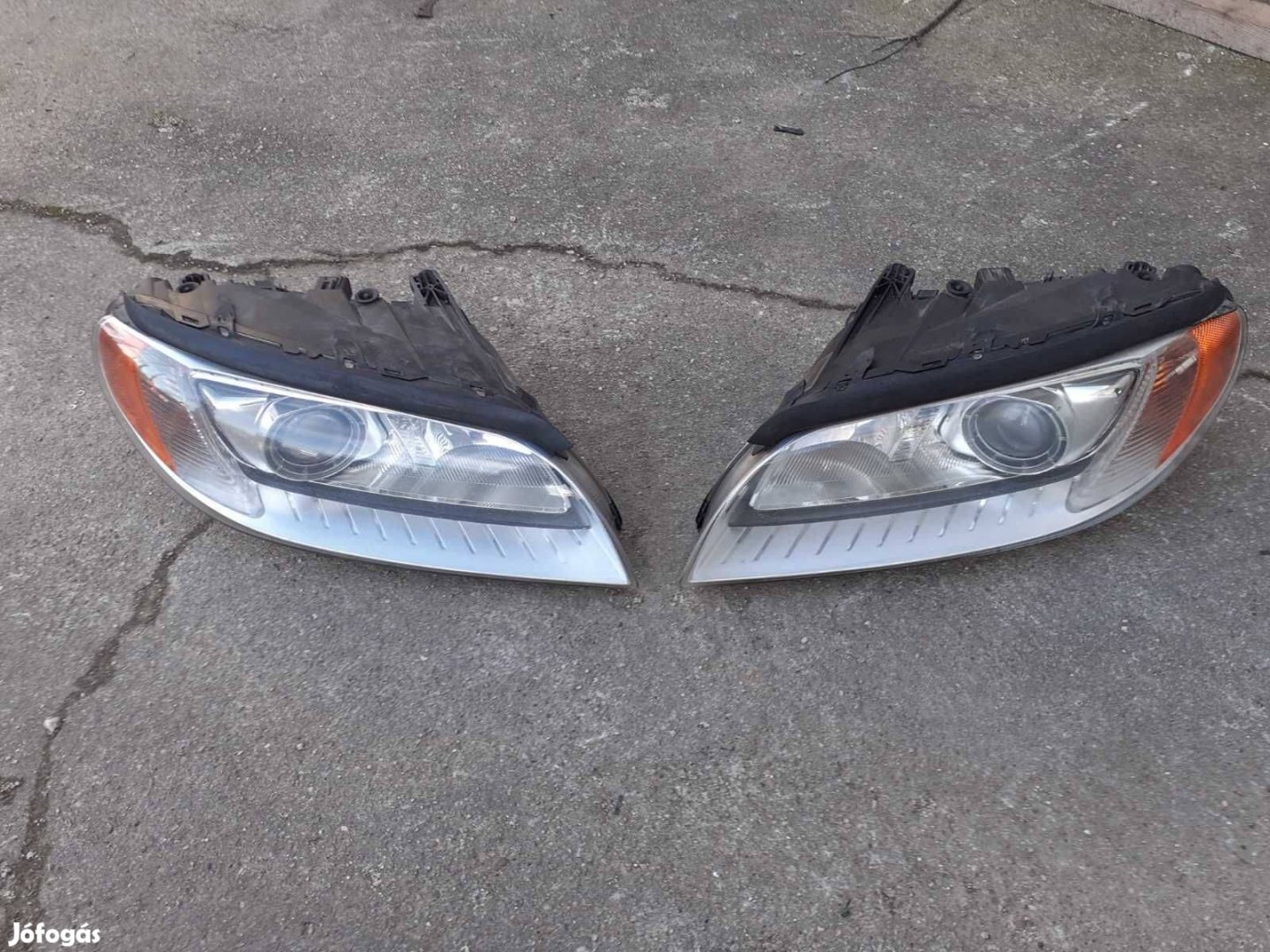 Volvo XC70 S80 V70 bal jobb kanyarkövető ABL xenon lámpa fényszóró