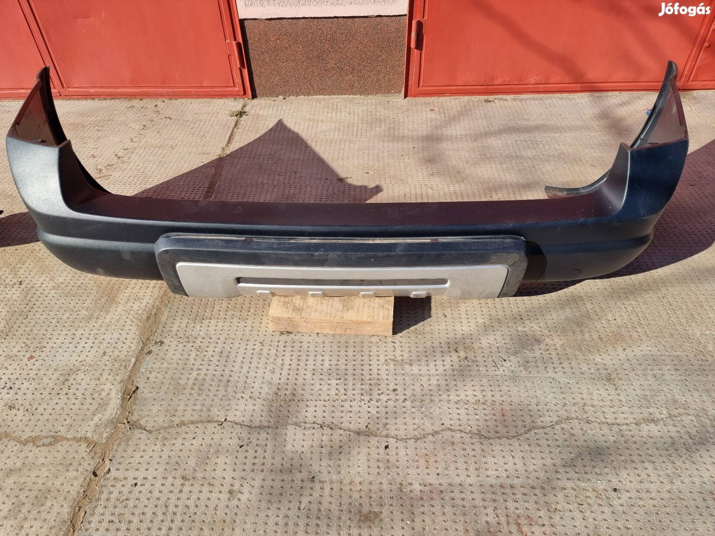 Volvo XC70 hátsó lökhárító.