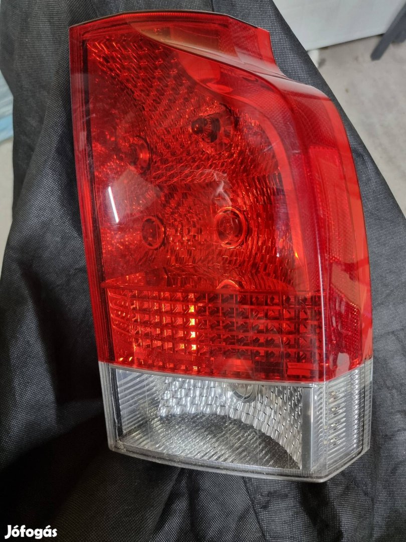 Volvo XC70 jobb hátsó lámpa.