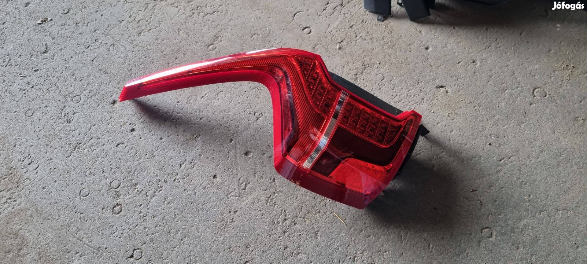 Volvo XC90 2015- Bal hátsó lámpa 31655915