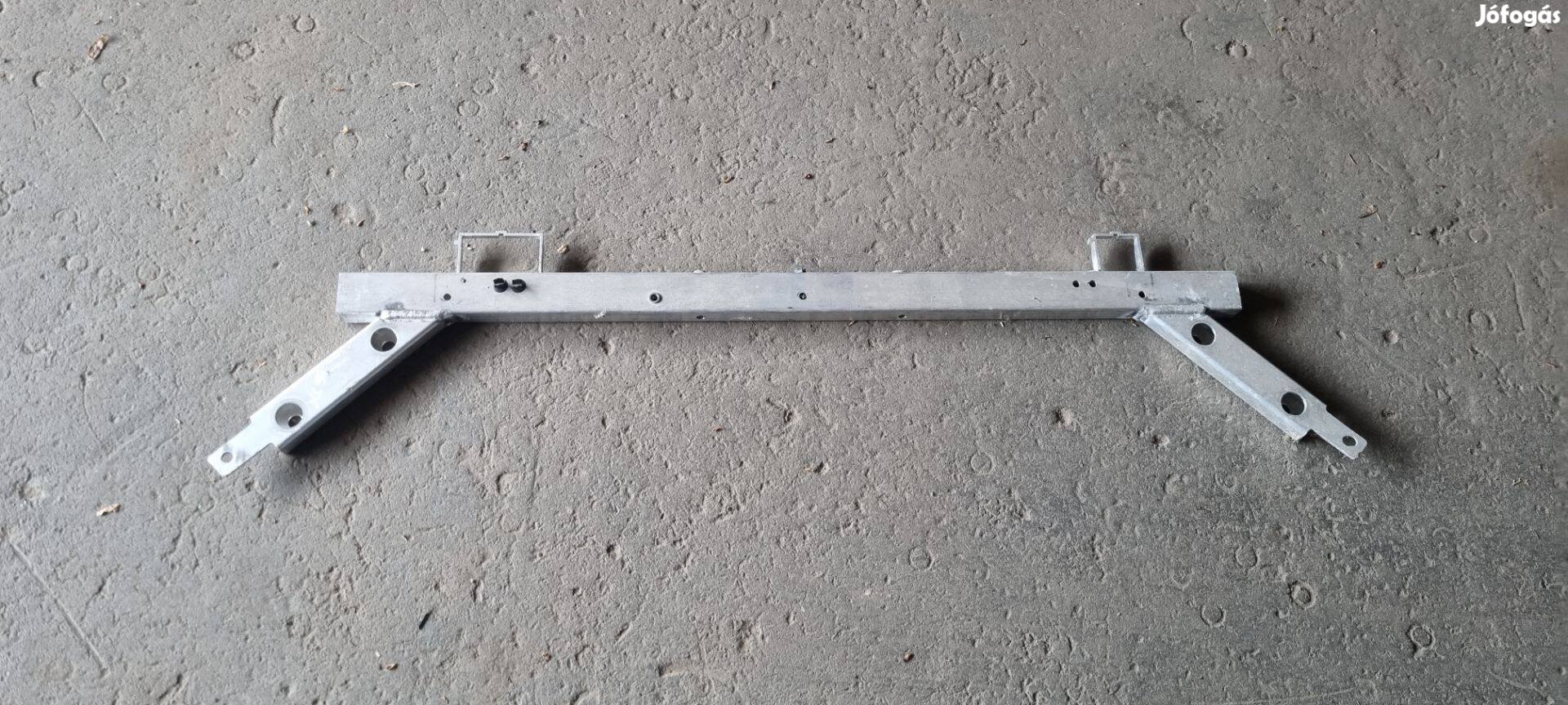 Volvo XC90 Homlokfal zárhíd felső hűtő tartó 32244774